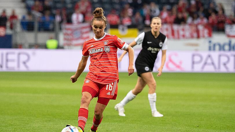 Bayerns Kapitänin Lina Magull am Ball.