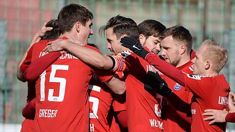 Nach zuletzt fünf sieglosen Spielen in Folge durfte die SpVgg Unterhaching gegen Lotte endlich wieder jubeln.