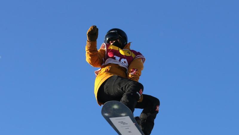 Nadja Flemming springt beim Snowboard World Cup vom Kicker. Foto: Ina Fassbender/Archiv Nadja Flemming springt beim Snowboard World Cup vom Kicker. Foto: Ina Fassbender/Archiv