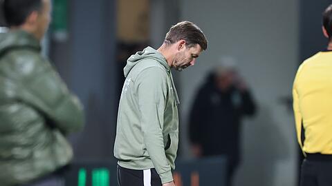 Der Druck auf Fürths Trainer Thomas Kleine wächst.