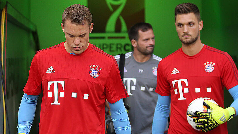 Welttorhüter Manuel Neuer (links) und Sven Ulreich, sein Ersatzmann beim FC Bayern. Welttorhüter Manuel Neuer (links) und Sven Ulreich, sein Ersatzmann beim FC Bayern.