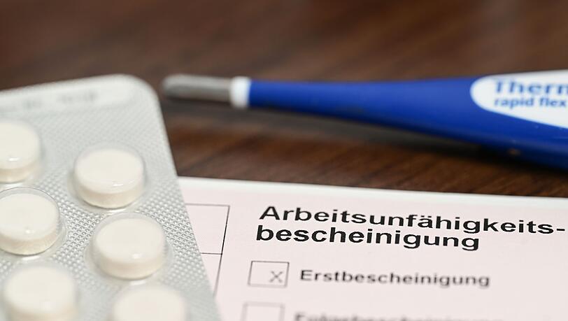 Wann sollen erkrankte Beschäftigte ihre Bescheinigung abholen? (Symbolbild) Wann sollen erkrankte Beschäftigte ihre Bescheinigung abholen? (Symbolbild)