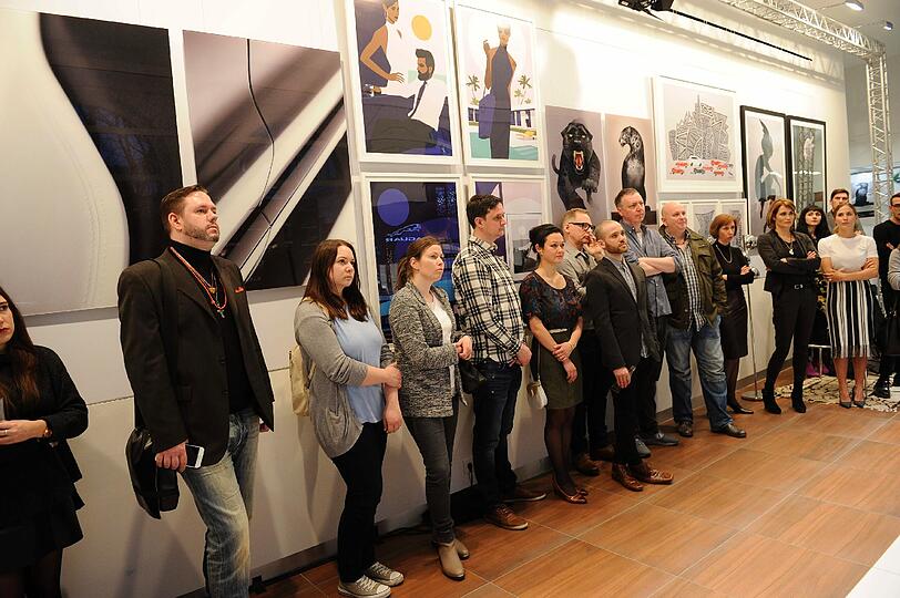 Die Auto-Kunst-Ausstellung ist bis zum 10 März in der Jaguar Land Rover Markenboutique am Odeonsplatz zu sehen