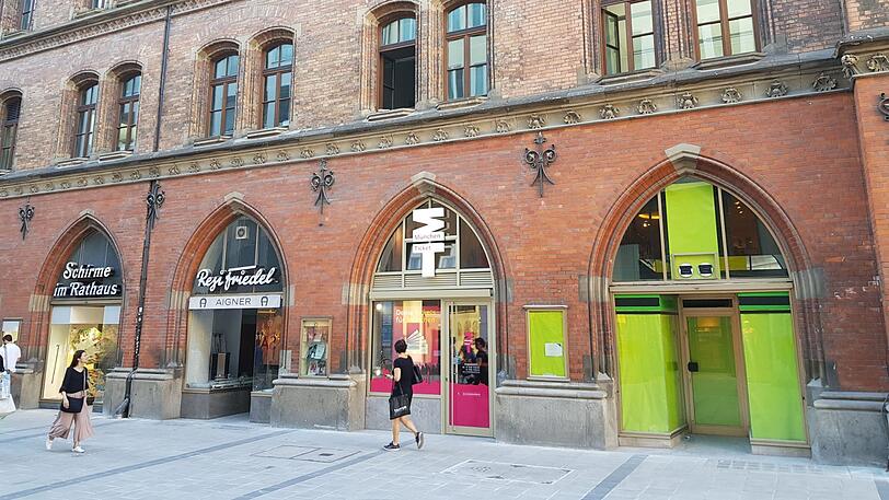 An der Dienerstraße stehen gerade Geschäfte leer.