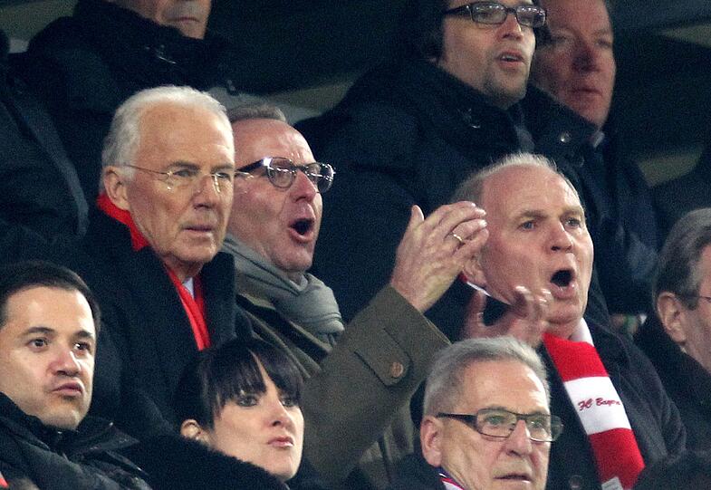 Konnten das Tor gegen basel kaum fassen: Franz Beckenbauer, FC-Bayern-Vorstandsvorsitzender Karl Heinz Rummenigge und Präsident FC Bayern München Uli Hoeness