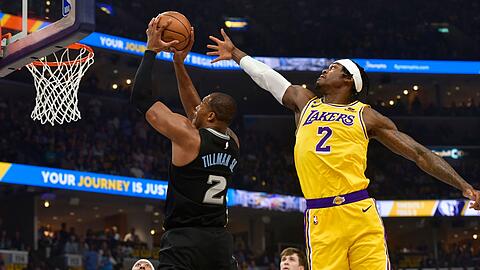 Xavier Tillman (l) von den Memphis Grizzlies erzielte 22 Punkte gegen die Los Angeles Lakers.