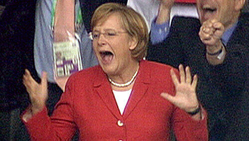 Angela Merkel: Jubel bei der Fußball-EM 2008 Angela Merkel: Jubel bei der Fußball-EM 2008