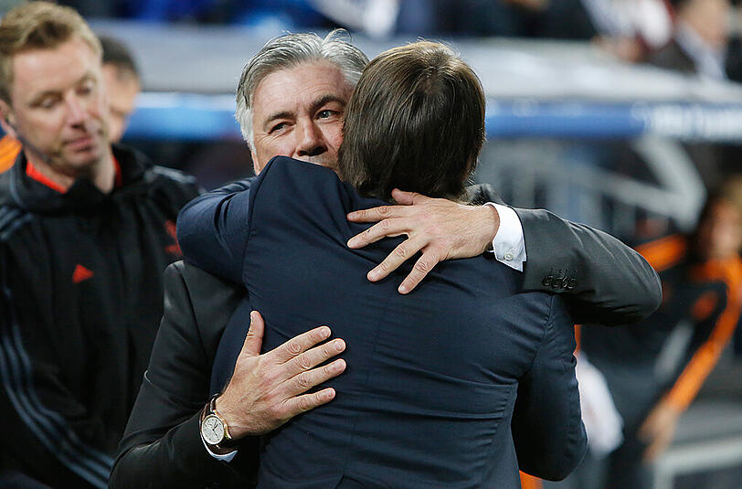 Auf Tuchfühlung: Carlo Ancelotti (hinten) und Antonio Conte.