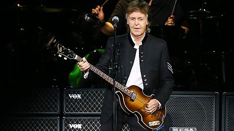 Paul McCartney ist auch mit 80 Jahren noch topfit.