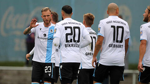 Neuzugang Tim Rieder (l.) wäre gegen Jena ein Kandidat für die Startelf.