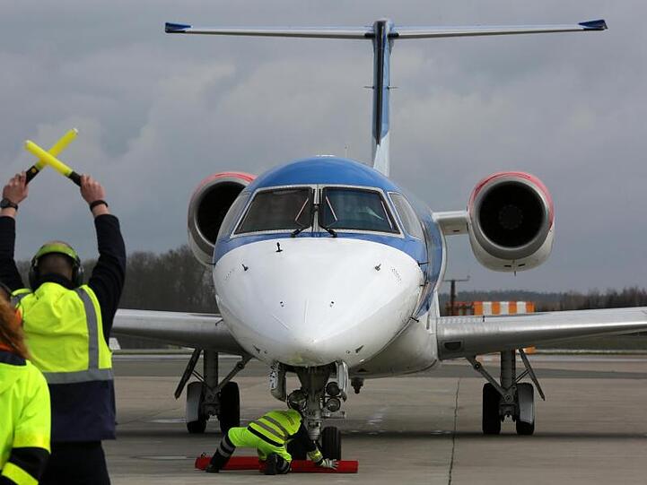 Betroffen sind auch deutsche Flughäfen: Flybmi flog Frankfurt, Hamburg, Düsseldorf, München, Nürnberg, Saarbrücken und Rostock-Laage an.