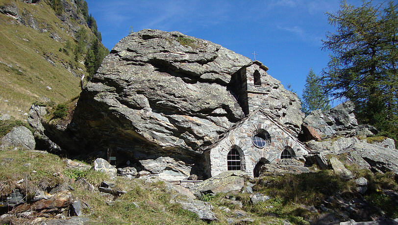 Die Felskapelle. Die Felskapelle.