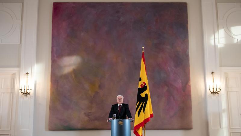 Bundespräsident Frank-Walter Steinmeier äußert sich in einer Ansprache im Schloss Bellevue zur aktuellen Lage in der Corona-Pandemie.