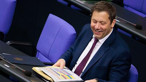 Finanzinister Lars Klingbeil (SPD) bringt bald seinen zweiten Haushalt ins Ziel.