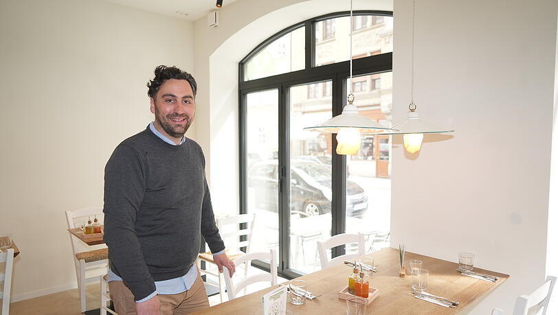 Paolo Bruno bietet im "Pizza Verde" r&ouml;mische Pizza aus biologischen Zutaten an. Letzte Woche hat er eine neue Filiale im Glockenbachviertel er&ouml;ffnet.
