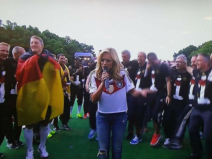 Helene Fischer sang für die DFB-Elf