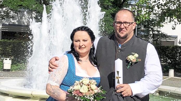 Lidija und Fabio bei ihrer Hochzeit. Als ihr Mann starb, war die junge Frau gerade mit Zwillingen schwanger.