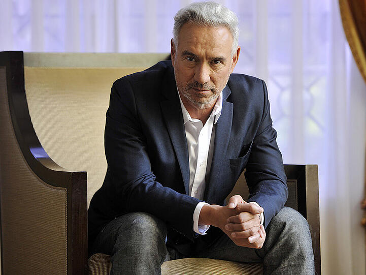 Roland Emmerich versucht sich erneut an "Stargate"