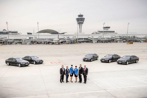 Mit der Luxus-Limousine übers Rollfeld: BMW stellt dem Münchner Flughafen fünf 740Le iPerformance als Shuttle-Service zur Verfügung.