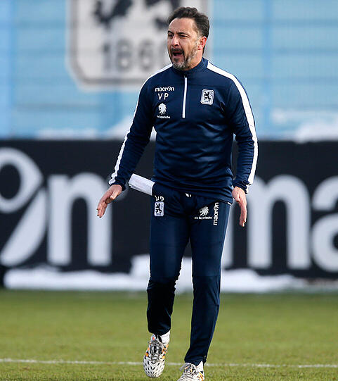 Der neue 1860-Trainer Vitor Pereira legt sich beim Trainingsauftakt der Löwen nach der Weihnachtspause mächtig ins Zeug. Die beeindruckenden Bilder des einsatzfreudigen Portugiesen...