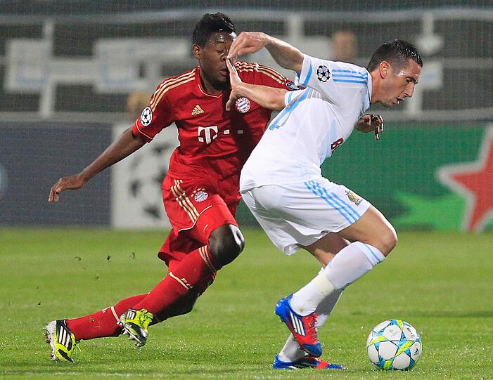 DAVID ALABA: Der Österreicher spult sein Programm locker runter wie ein Routinier. Und das im erst zehnten Europapokal-Spiel. Leiwand, küss die Hand! NOTE 2