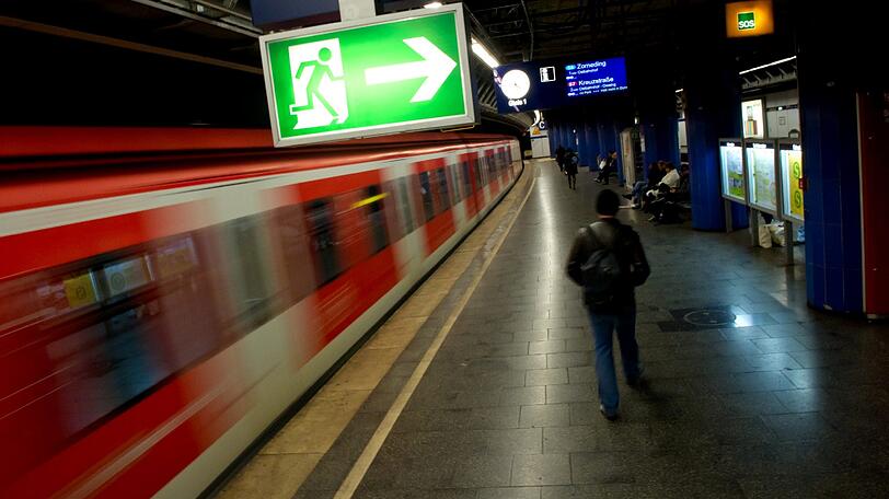 Bei der S-Bahn kam es heute morgen zu Verspätungen und Zugausfällen.