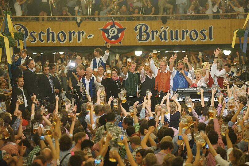 Christian Ude beendete am Sonntagabend im Bräurosl seine letzte Wiesn als Oberbürgermeister von München.