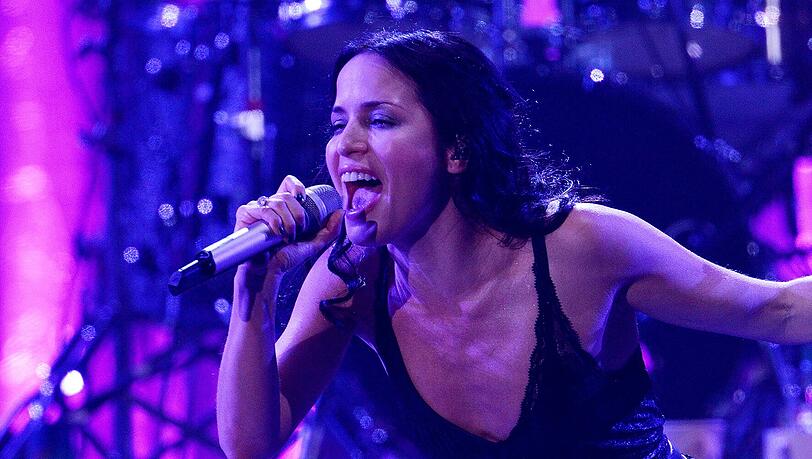 Die Lead-Sängerin und Tin-Whistle-Spielerin Andrea Corr. Die Lead-Sängerin und Tin-Whistle-Spielerin Andrea Corr.