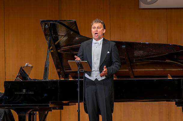 Den Traum von der gro&szlig;en B&uuml;hne hat sich Jonas Kaufmann nicht als Pianist, sondern als S&auml;nger erf&uuml;llt.