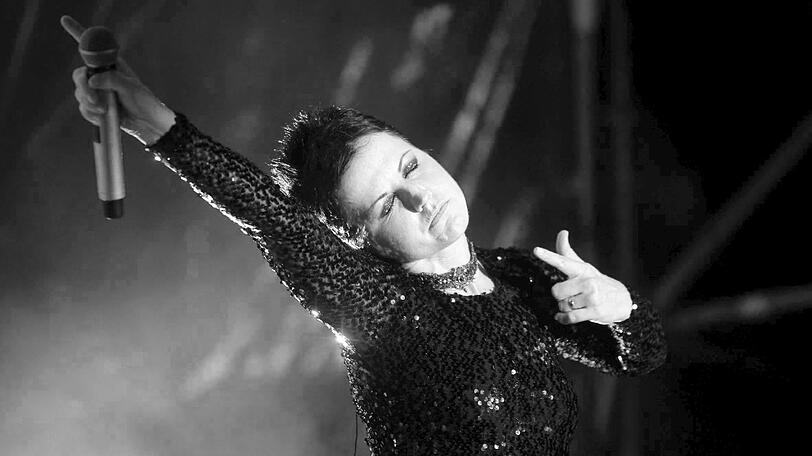 Dolores O'Riordan (46): Die Leadsängerin der Rockband "The Cranberries" ist am 15. Januar in ihrer Badewanne ertrunken.
