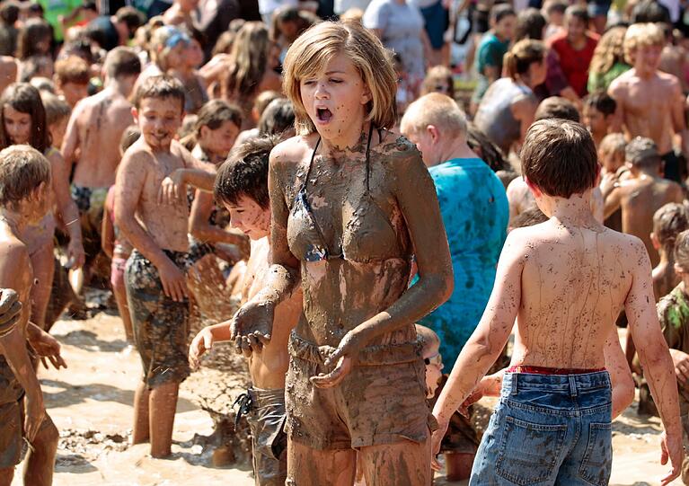 Das ganz große Schlam(m)assel: Die Bilder vom "Mud Day"