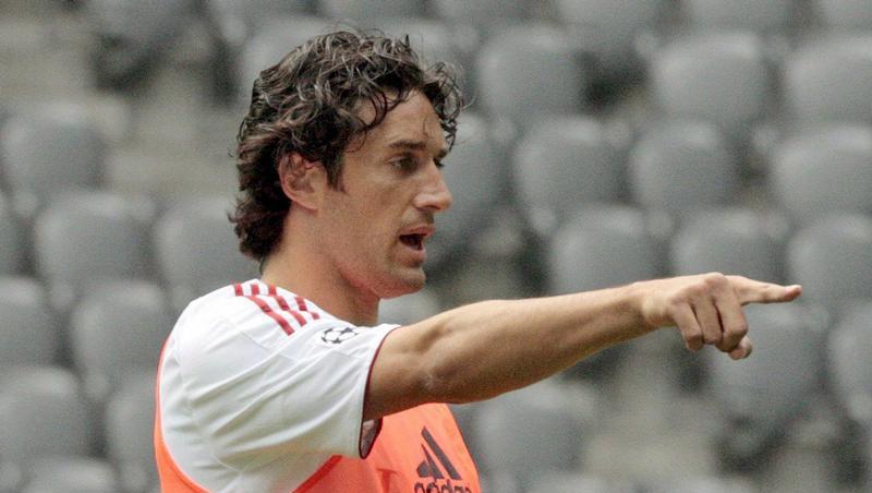 Luca Toni fehlt weiter. Sein Muskelfaserriss scheint doch noch nicht auskuriert zu sein.