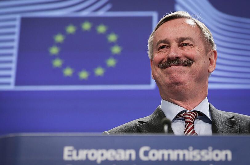 EU-Kommissar Siim Kallas ist nicht einverstanden mit Dobrindts Vorschlag für Rabatte bei der Pkw-Maut.