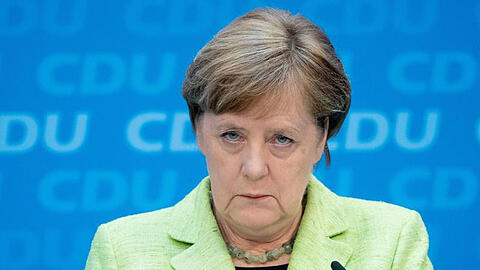 Bundeskanzlerin und CDU-Bundesvorsitzende Angela Merkel spricht in Berlin nach der Landtagswahl im Saarland.