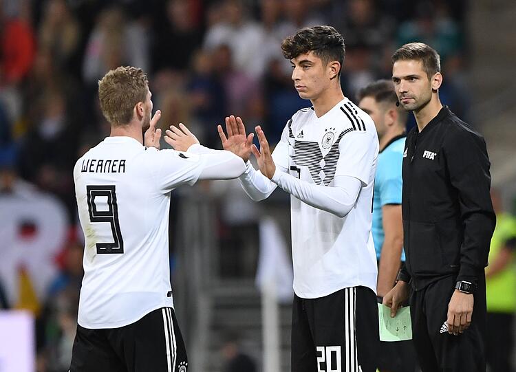 Die Nationalspieler Timo Werner und Kai Havertz werden beim FC Bayern gehandelt.