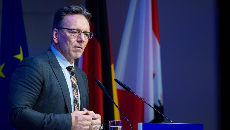 BKA-Präsident Holger Münch geht davon aus, dass die Zahl der gewaltbereiten Gefährder aus dem Lager der Rechtsextremisten höher ist als angenommen. BKA-Präsident Holger Münch geht davon aus, dass die Zahl der gewaltbereiten Gefährder aus dem Lager der Rechtsextremisten höher ist als angenommen.