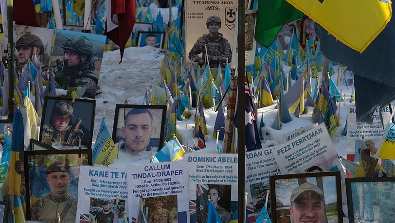 Zehntausende ukrainische Verteidiger sind im Kampf gegen den russischen Angriffskrieg bisher gefallen.