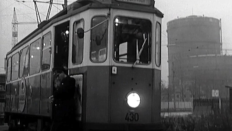 Start: die 4er am Westfriedhof mit den Gaskesseln.