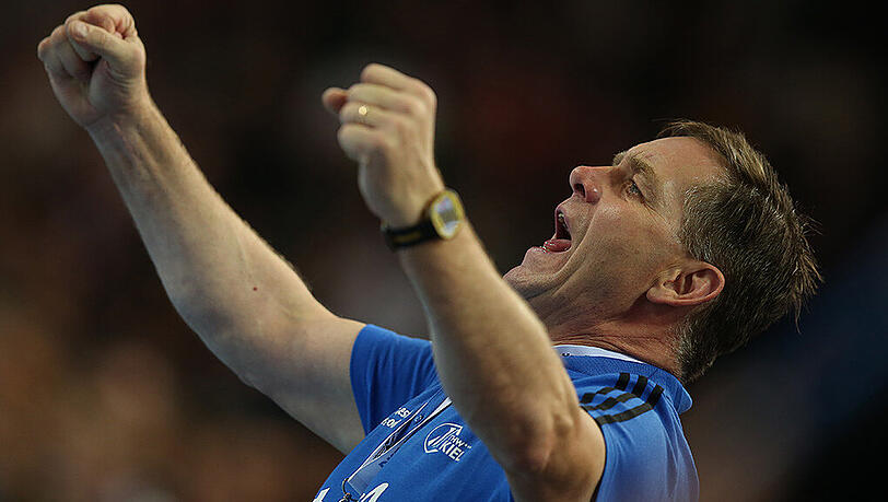 Immer mit vollem Elan an der Seitenlinie: Alfred Gislason, Trainer vom THW Kiel. Immer mit vollem Elan an der Seitenlinie: Alfred Gislason, Trainer vom THW Kiel.