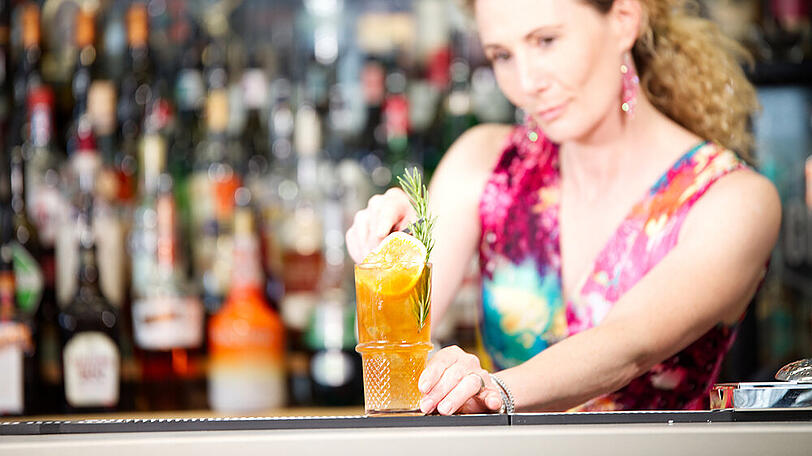 Ein fruchtiger Cocktail ist in der heißen Jahreszeit genau das Richtige.