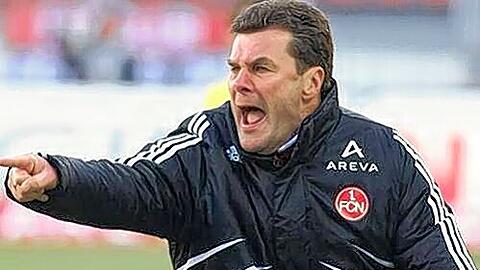 Da geht es lang zum Klassenerhalt: Trainer Dieter Hecking hofft auf die Fans, er weiß, wie sie ticken.