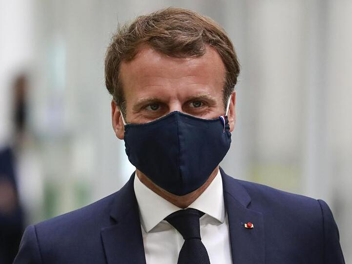 Frankreichs Präsident Emmanuel Macron hat sich in einer Fernsehansprache an das Land gewandt.