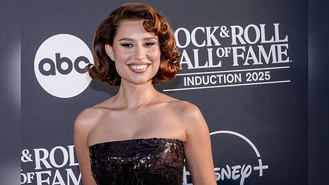 S&auml;ngerin RAYE ver&ouml;ffentlicht im M&auml;rz ihr zweites Album.