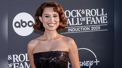 S&auml;ngerin RAYE ver&ouml;ffentlicht im M&auml;rz ihr zweites Album.