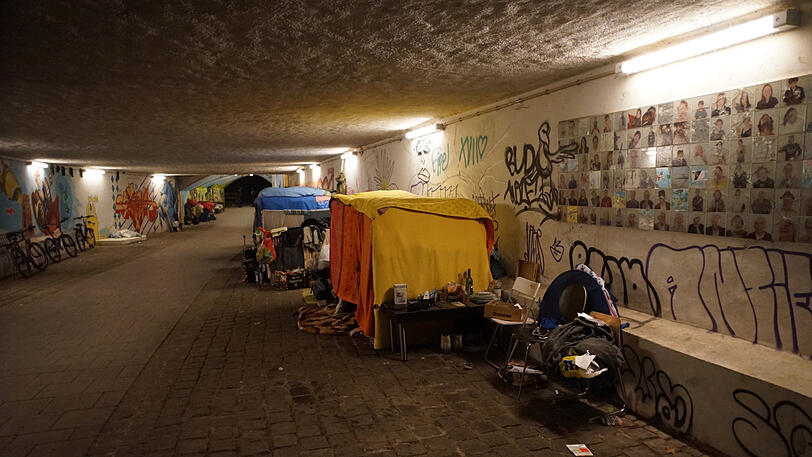 Bilder von der Räumung des Obdachlosenlagers an der Kapuzinerstraße am Dienstagmorgen.