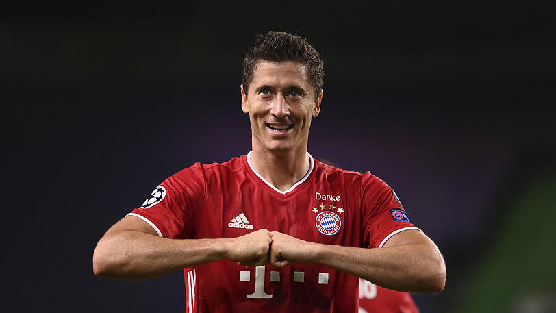 Für den FC Bayern um Stürmer-Star Robert Lewandowski geht es am Sonntag ums Triple.