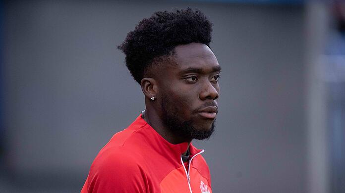 Alphonso Davies nimmt mit Kanada an der WM in Katar teil.