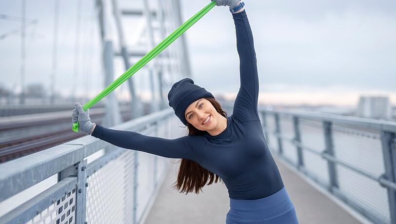 Es gibt viele Alternativen zu einem teuren Fitnessstudio-Abo.