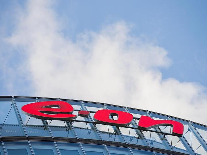 Eon hat nach eigenen Angaben in diesem Jahr Windprojekte mit einer Gesamtleistung von rund 1000 Megawatt ans Netz gebracht.