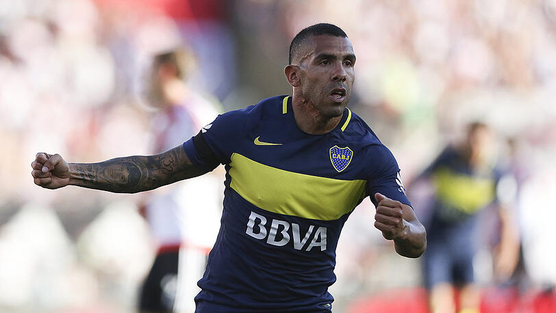 Der neueste China-Neuzugang ist Carlos Tevez. Der argentinische Stürmer wechselt von den Boca Juniors zu Shanghai Shenhua. Die Ablösesumme beträgt 11 Millionen Euro.